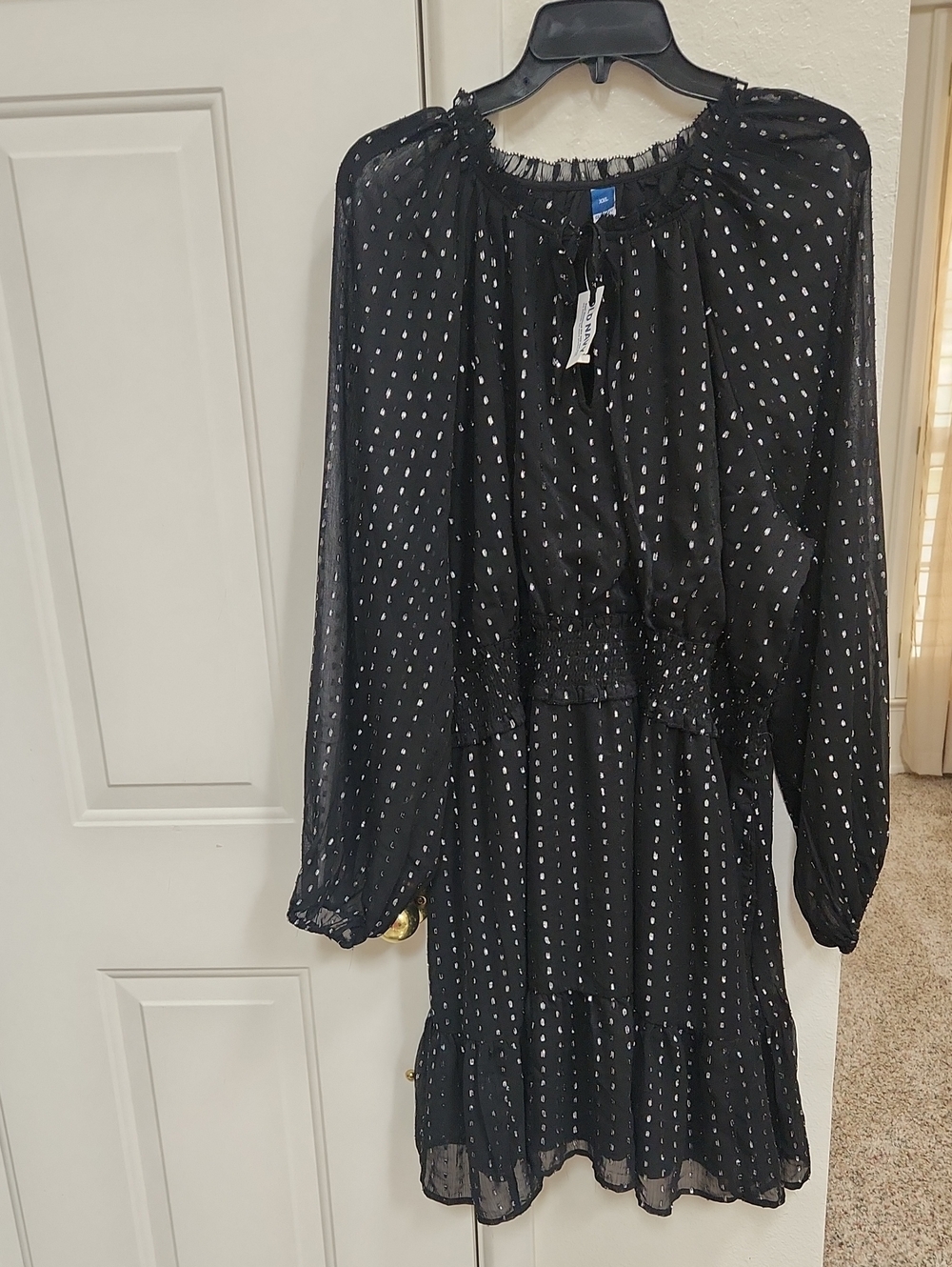 Old Navy Black Long-Sleeve Dot Peasant Dress